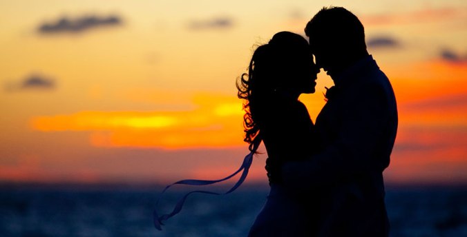 couple-sunset-silhouette-caribbean-beach-wedding